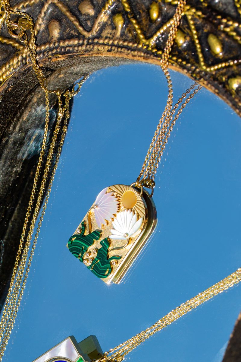 Al Hawa Pendant